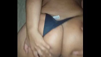Amadora rabuda mamando e dando rabo