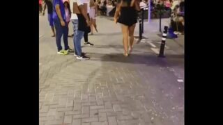 Safadinha tarada encarando cinco pirocudos