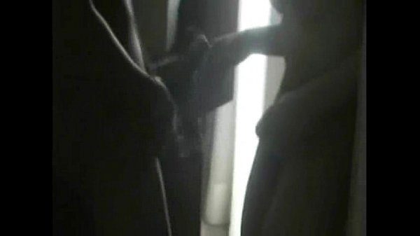 Loura muito safadona e tarada bombando no cacetão