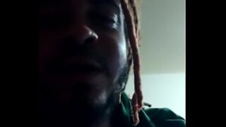 Fudendo a bucetinha molhada da namoradinha novinha metedeira