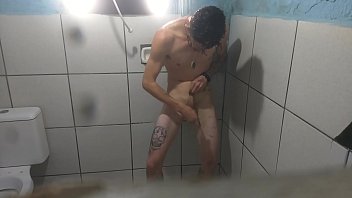 Asiática novinha metedeira pelada na cam xxx