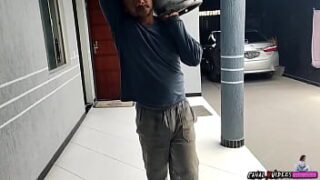 Fazendo a novinha tarada gostosinha gozar muito gostoso no pau