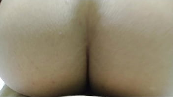 Novinha do rabo delicioso dando o cú pro negão dotado