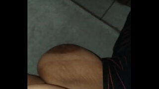 Taradinha delicia requebrando rebolando