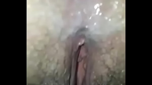 Casada incontrolável dando o cuzinho guloso pro macho meter