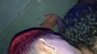 Metendo o cu da prima taradinha puta de 18 aninhos