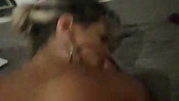 Putiane amadora lindinha quica com a pica grossa no cu