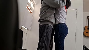 Sexo com a irma da minha namorada taradona