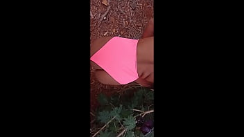 Vídeo amador fodendo o cu da puta putona bunda empinada