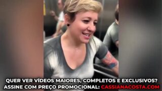 Cacetão no cú guloso apertado da casada filme de sexo amador