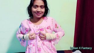 Cornão manso filmando a casada tesuda amadora muito safadona