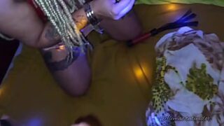 Negão dotadão arregaçou o cu da loirinha putiane fogosa