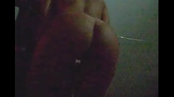 Ruivinha bunduda fogosa rebolando no funk toda safadinha