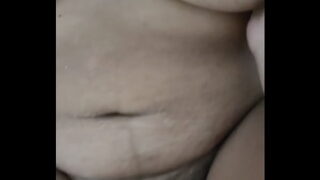 Convenci a taradinha safadona de 18 anos a liberar o cú guloso