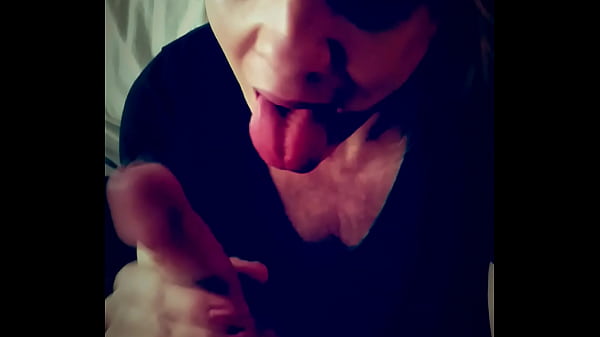 Meteu gostosão ate gozar na moça sapeca safadinha