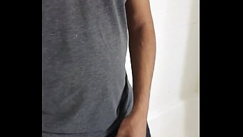 Sacana gozando gostosão na frente da xxx cam