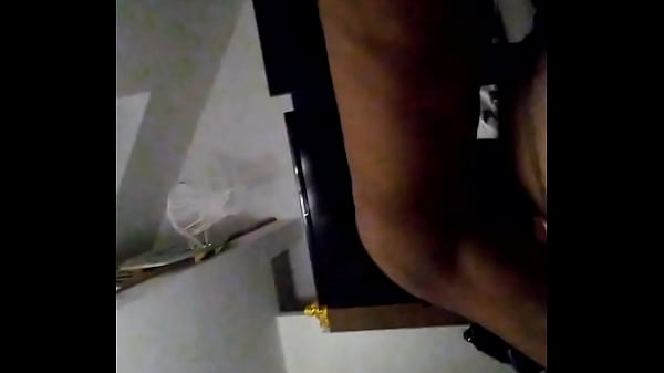 Safadinha amadora safadona rebolou na rolona grossa ate ficar