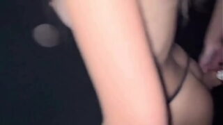 Tarada safadinha perdendo a virgindade do cuzinho guloso