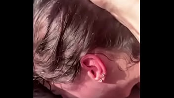 Puta safadona e gostosinha bombando bem gostosinho no xxx amador