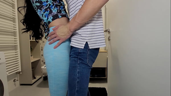 Safadona pediu para amigo gozar dentro da pepeka